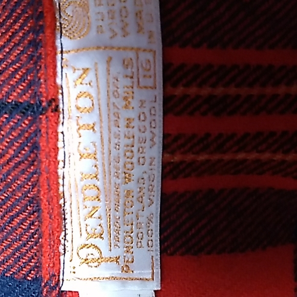 70s red plaid wool Pendleton skirt (waist: 15" flat) - Picture 3 of 10